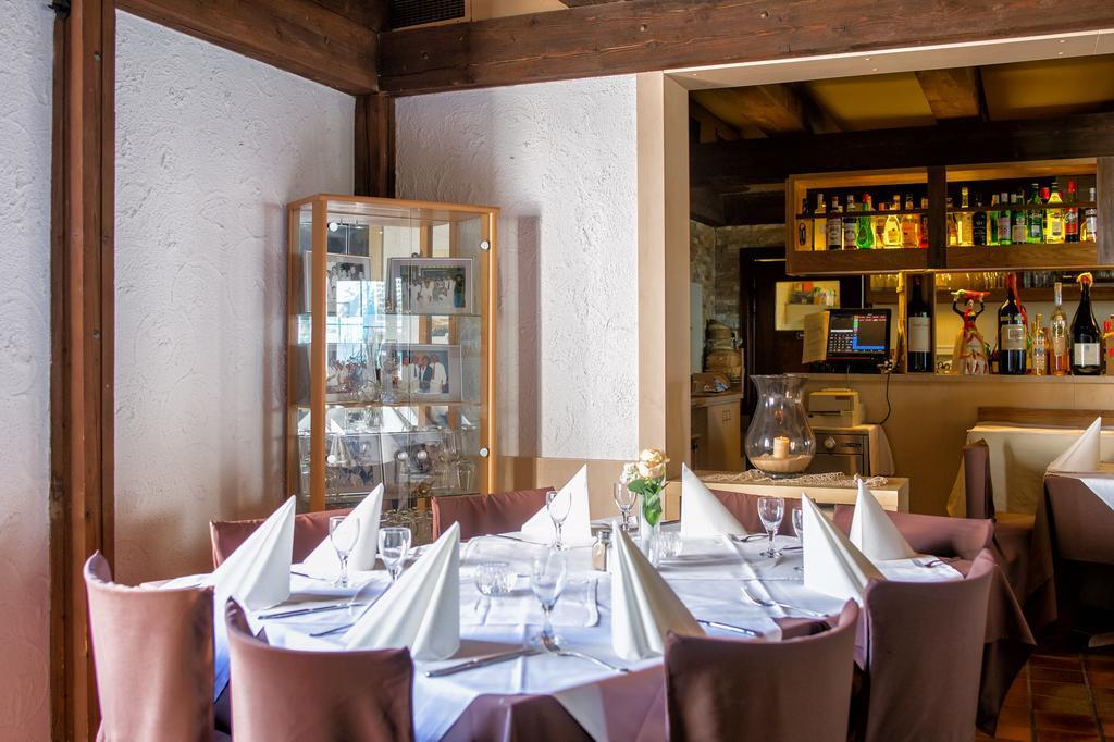 Hotel-Restaurant Schwyzerhuesli Viernheim Exterior foto